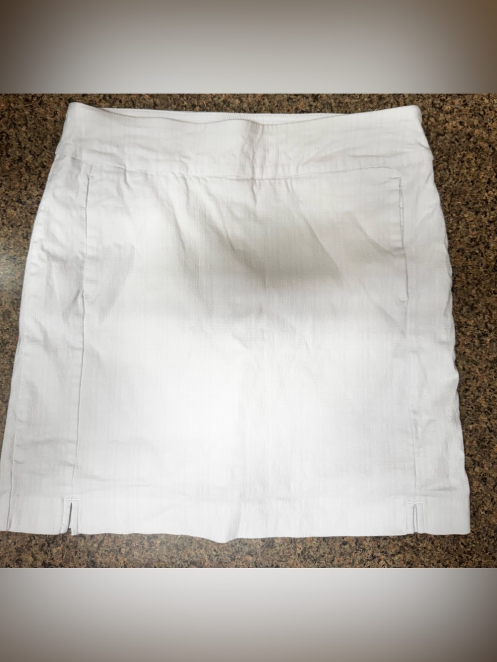 White Women’s Linen-Blend Shorts